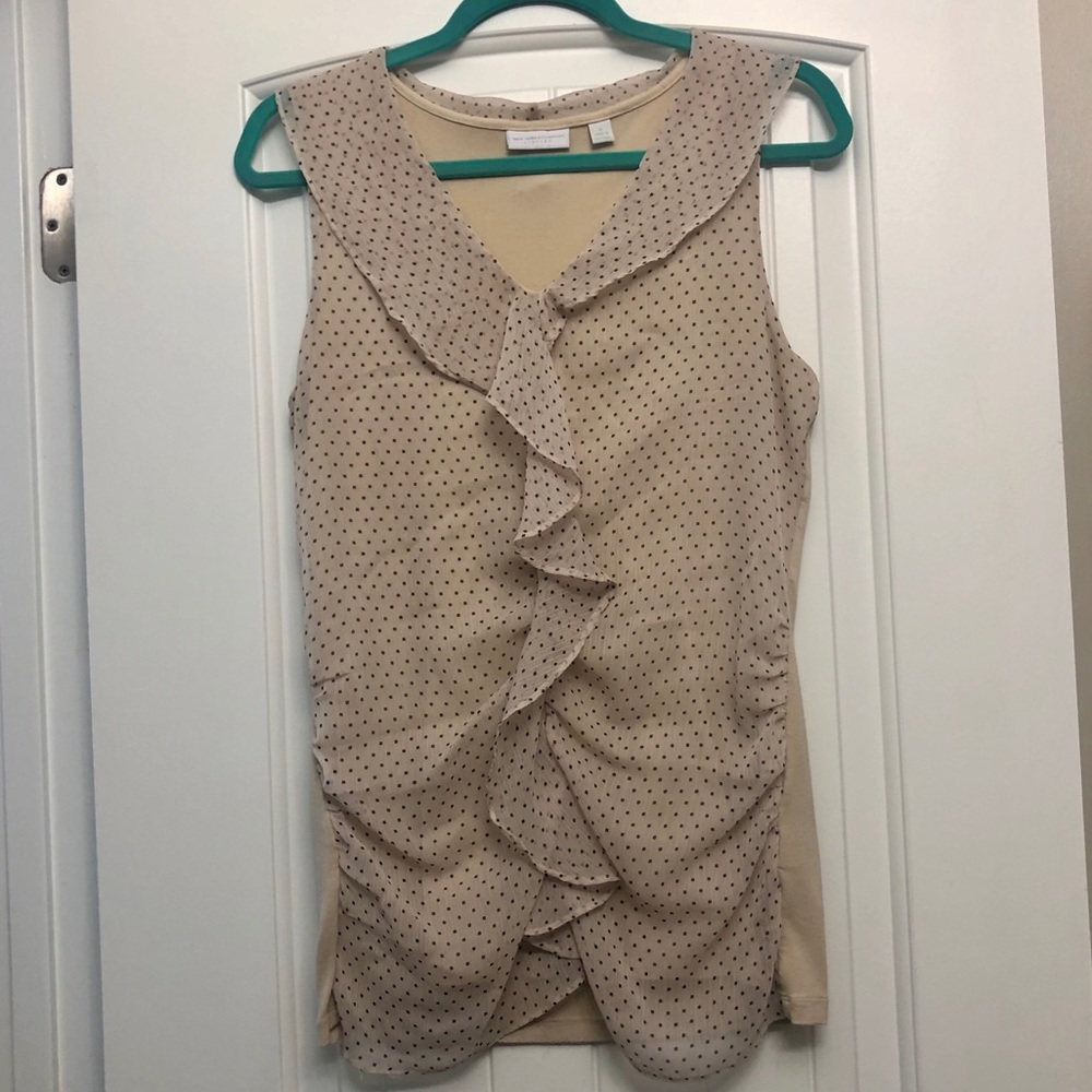 Cream/Tan Stretch Sleeveless Blouse. M
